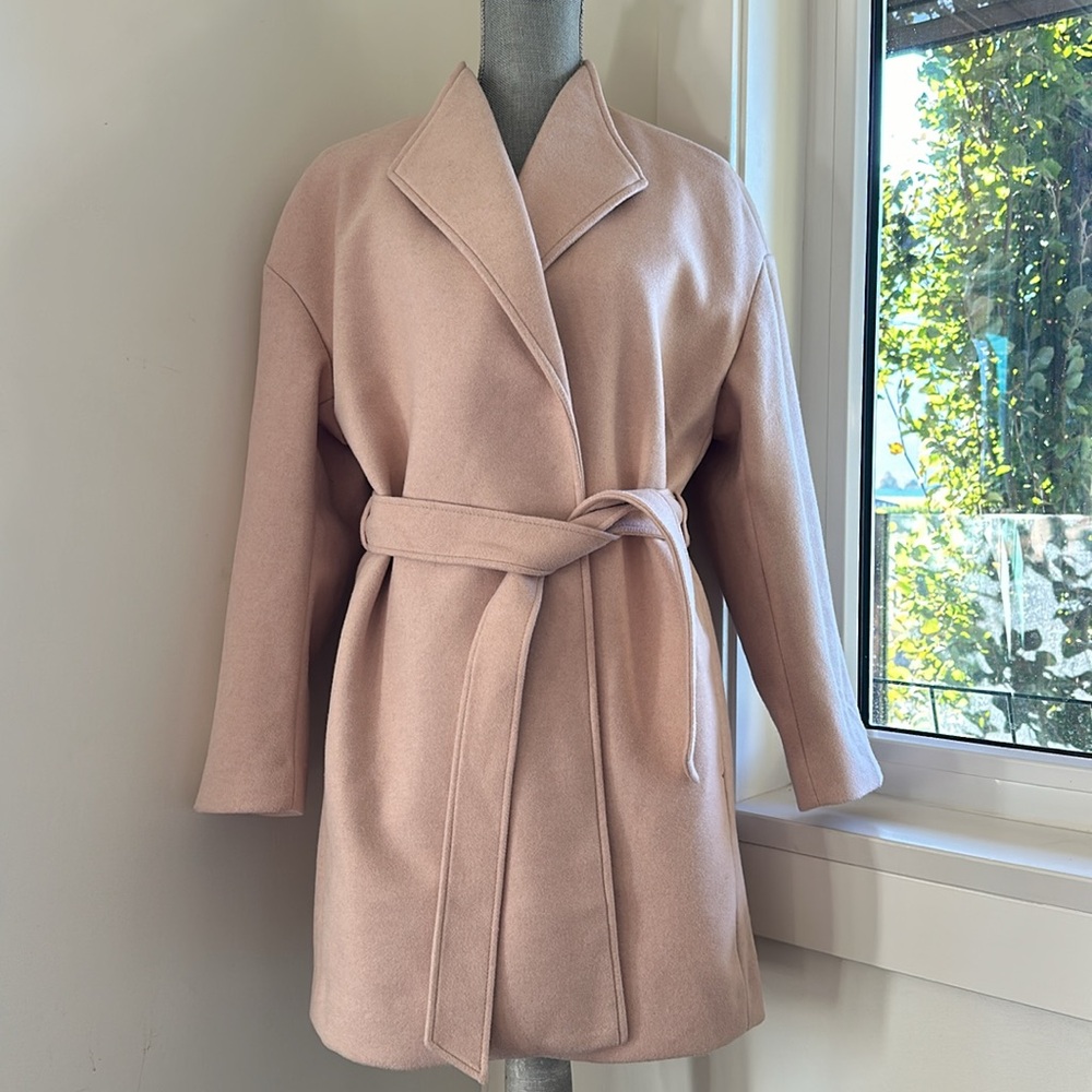 Nwot. H&M dress coat